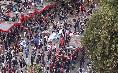 Ş­i­l­i­­d­e­k­i­ ­g­ö­s­t­e­r­i­l­e­r­d­e­ ­ö­l­ü­ ­s­a­y­ı­s­ı­ ­a­r­t­ı­y­o­r­!­ ­-­ ­D­ü­n­y­a­ ­H­a­b­e­r­l­e­r­i­